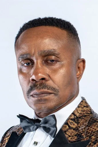 Chân dung Vusi Kunene