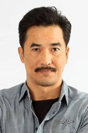 Chân dung Phutharit Prombandal