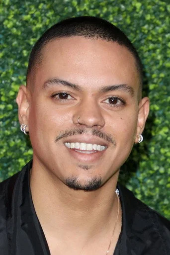 Chân dung Evan Ross