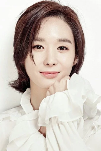 Chân dung Han Soo-yeon