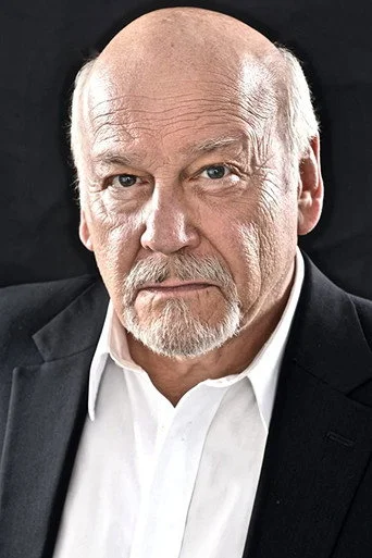 Chân dung Serge Houde