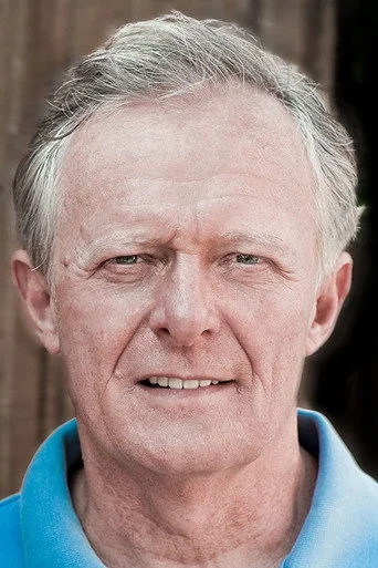 Chân dung Christopher Curry
