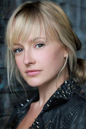 Chân dung Nathalie Buscombe