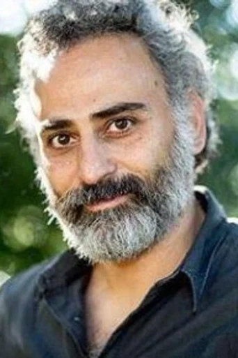 Chân dung Hossein Taheri