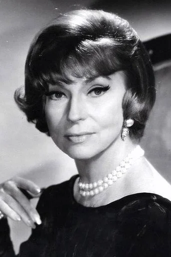 Chân dung Agnes Moorehead