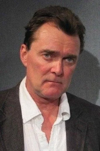 Chân dung Stuart Milligan