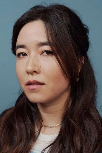 Chân dung Maya Erskine