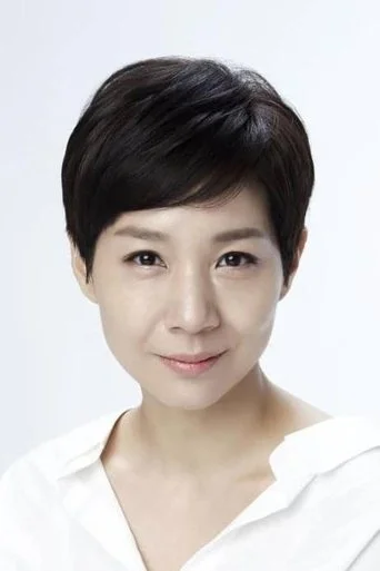 Chân dung Kim Ho-jung