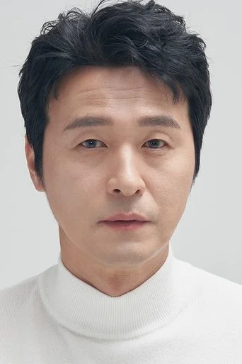 Chân dung Lee Sung Jae