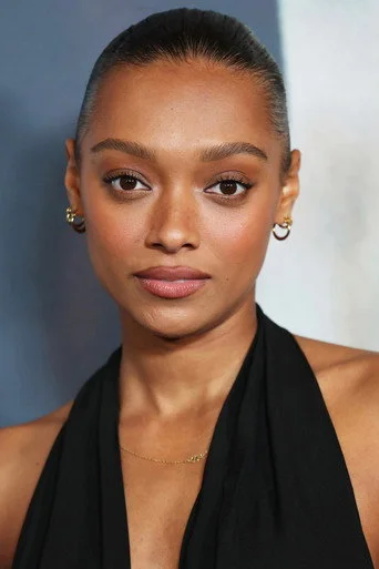 Chân dung Sophie Wilde