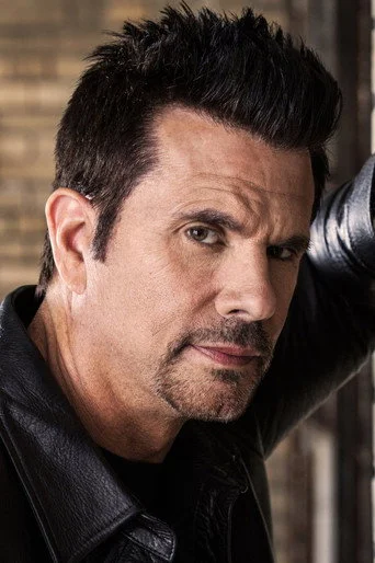 Chân dung Lorenzo Lamas