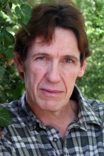 Chân dung Edwin Neal