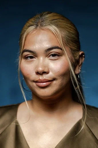 Chân dung Hayley Kiyoko