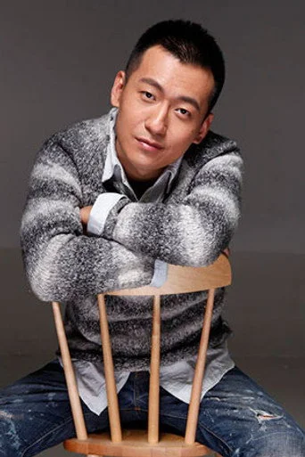 Chân dung Qi Jiuzhou