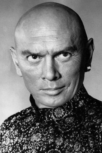 Chân dung Yul Brynner
