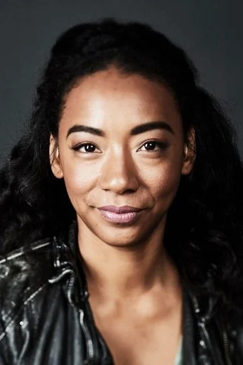 Chân dung Betty Gabriel