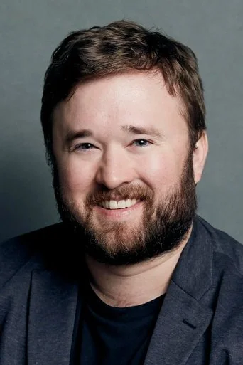 Chân dung Haley Joel Osment